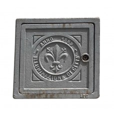 Chiusino o sportello in ghisa con giglio fiorentino. GIGLIO-35x35