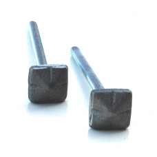 Grappa di fissaggio a murare per piane da camino. BUTTON