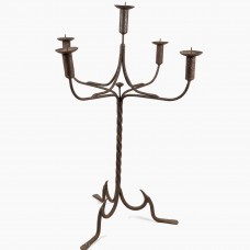 Candelabro da appoggio o da terra in ferro battuto. GEORGE