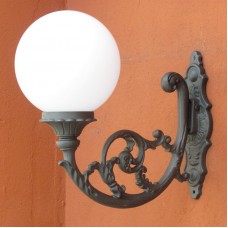 Applique Italia illuminazione arredo urbano con sfera Venezia d.30. 12200+12002