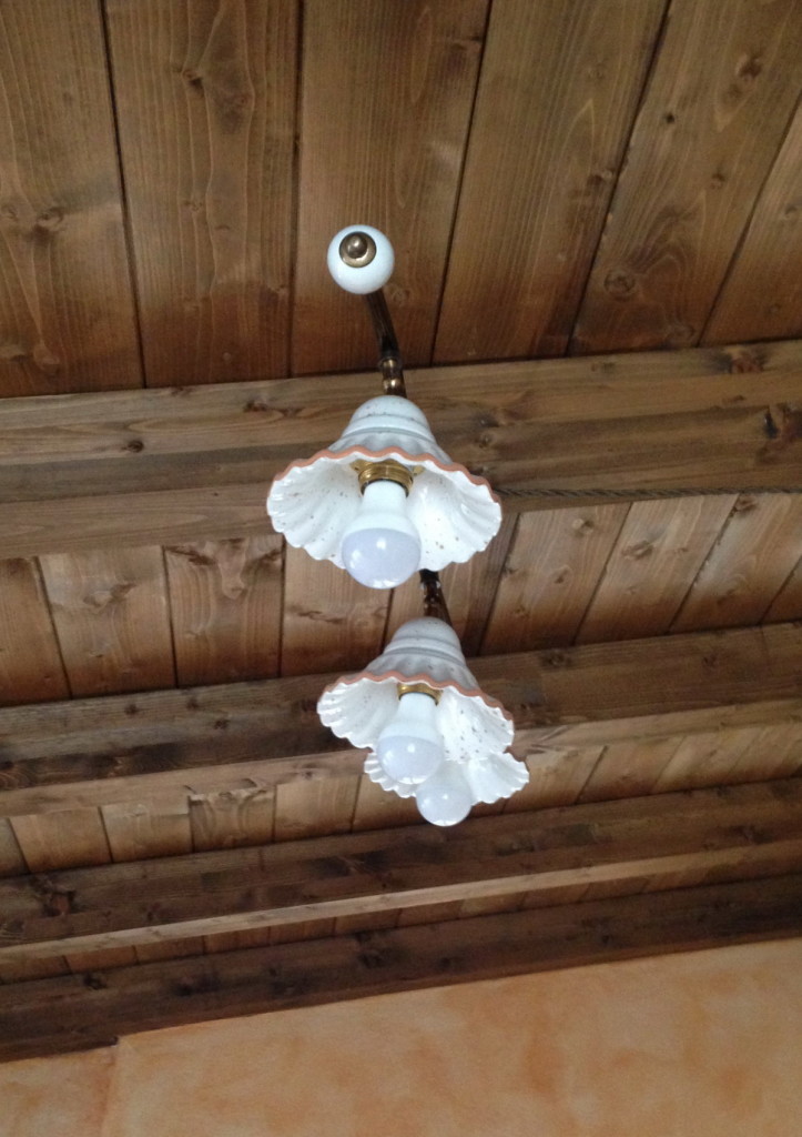 illuminazione ceramica lampadario soffitto tralcio tre luci